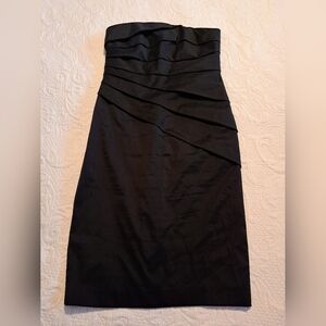 White House Black market women's little black dress size tag removed, defect